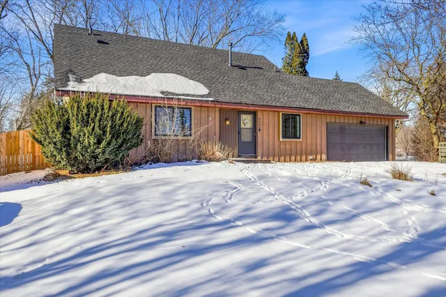 $399,900 | 8200 Foothill Road South, Cottage Grove, MN 55016