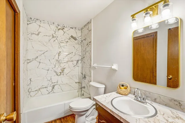 $399,900 | 8200 Foothill Road South, Cottage Grove, MN 55016