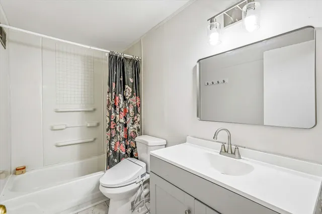 $399,900 | 8200 Foothill Road South, Cottage Grove, MN 55016