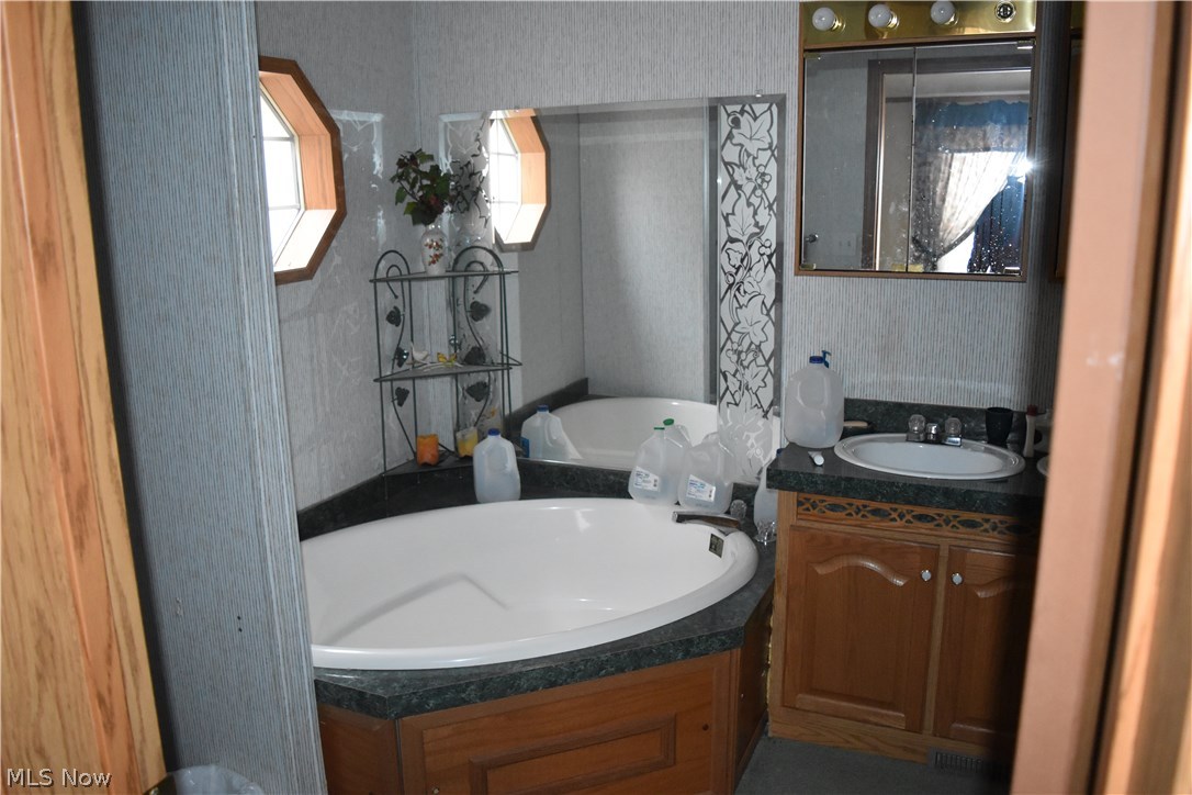 32555 Swallie Road Barnesville, OH 43713 - Photo 9 of 17 Gallery Image 9