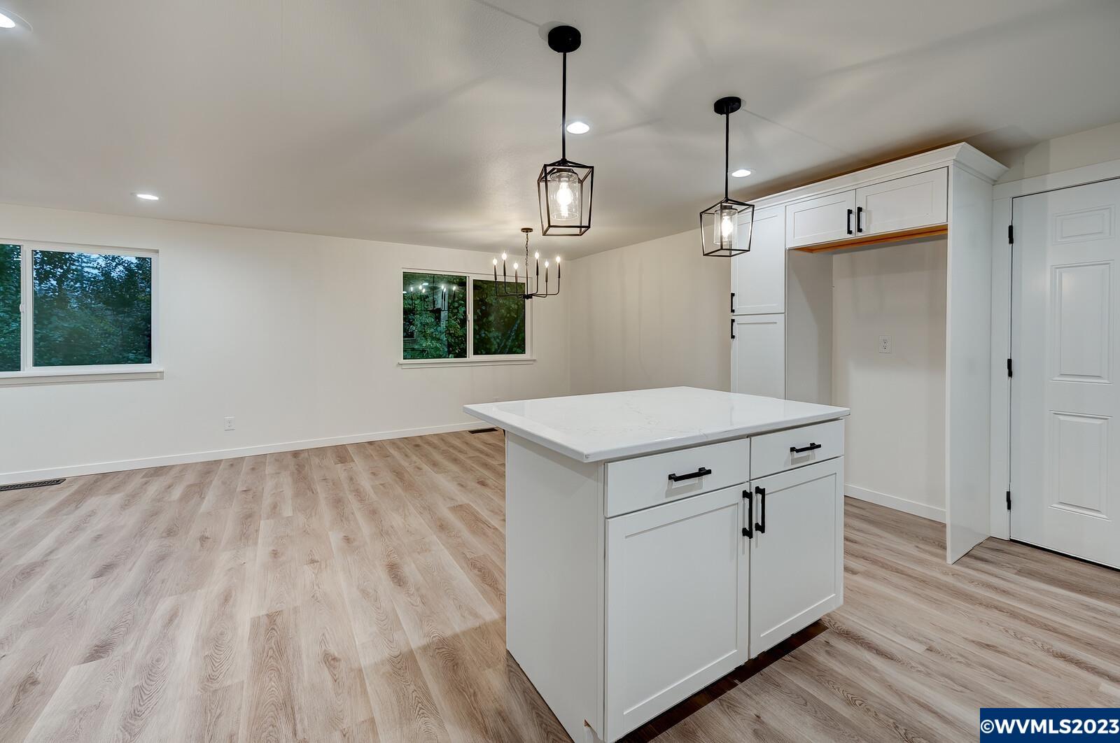 1527 Southeast Ammon Road Toledo, OR 97391 - Photo 12 of 26 Gallery Image 12