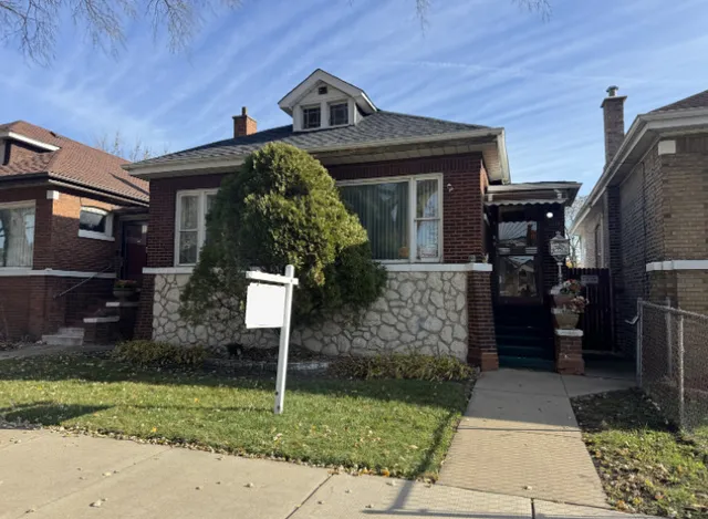 $124,900 | 8239 South Ridgeland Avenue, Chicago, IL 60617