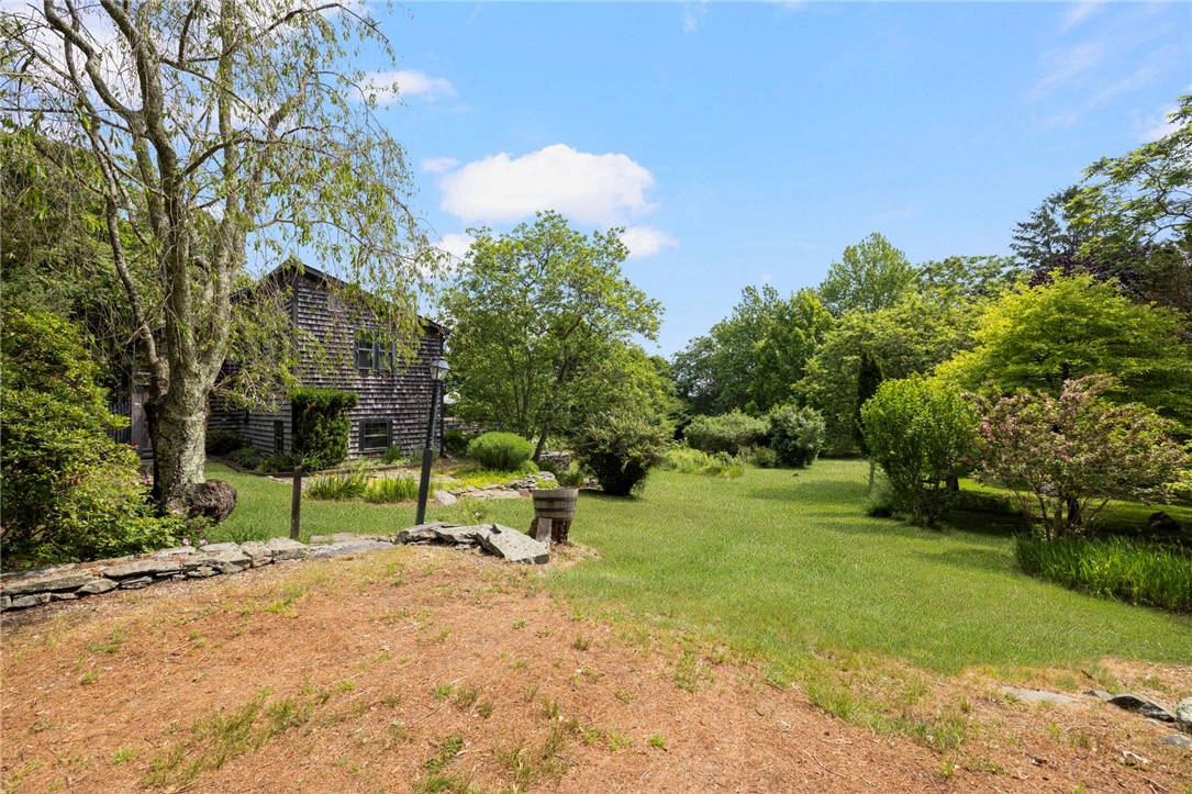 856 North Main Road Jamestown, RI 02835 - Photo 42 of 49