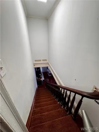 $299,900 | 185 Pine Street, Lockport City, NY 14094
