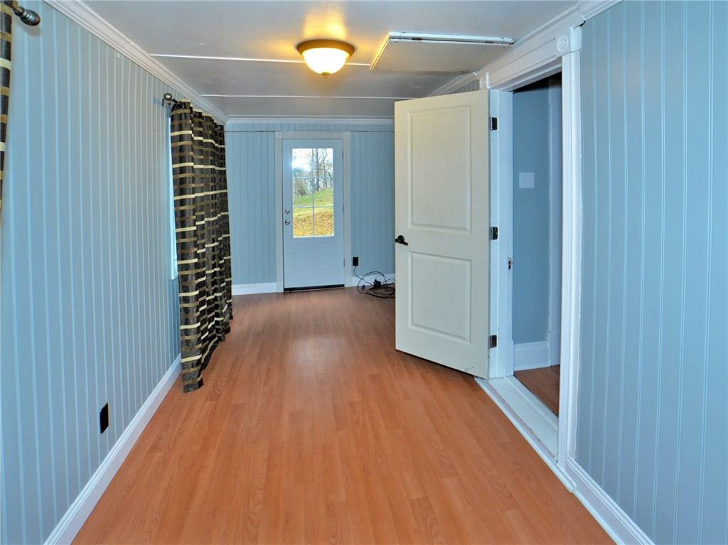 1091 Milltown Road Pittsburgh, PA 15235 - Photo 12 of 20 Gallery Image 12