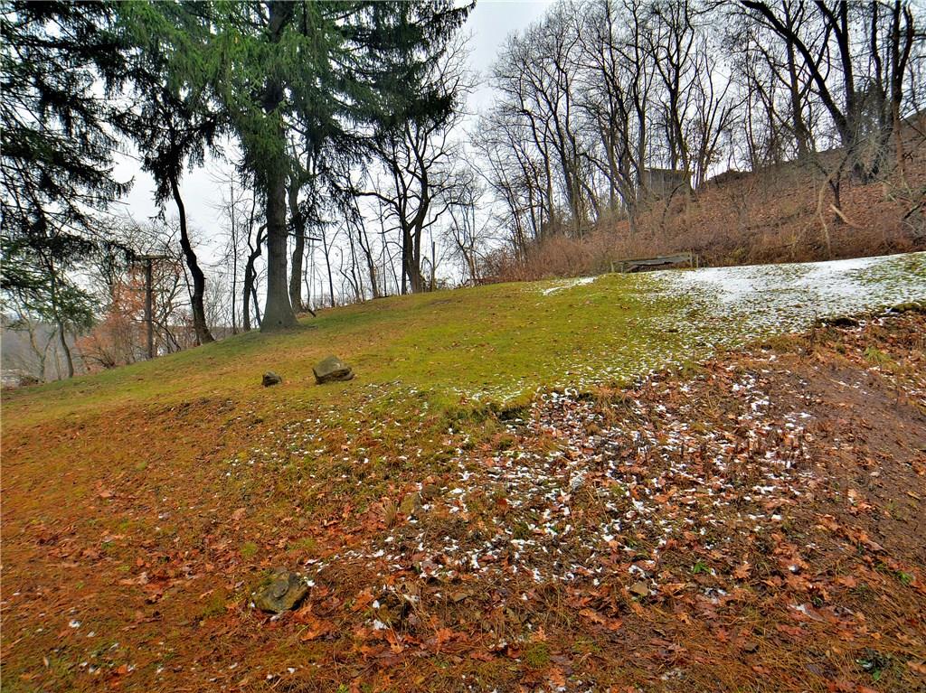 1091 Milltown Road Pittsburgh, PA 15235 - Photo 18 of 20 Gallery Image 18