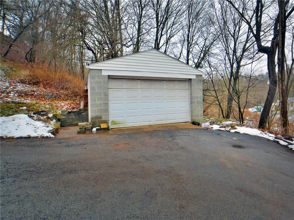 1091 Milltown Road Pittsburgh, PA 15235 - Photo 19 of 20 Gallery Image 19