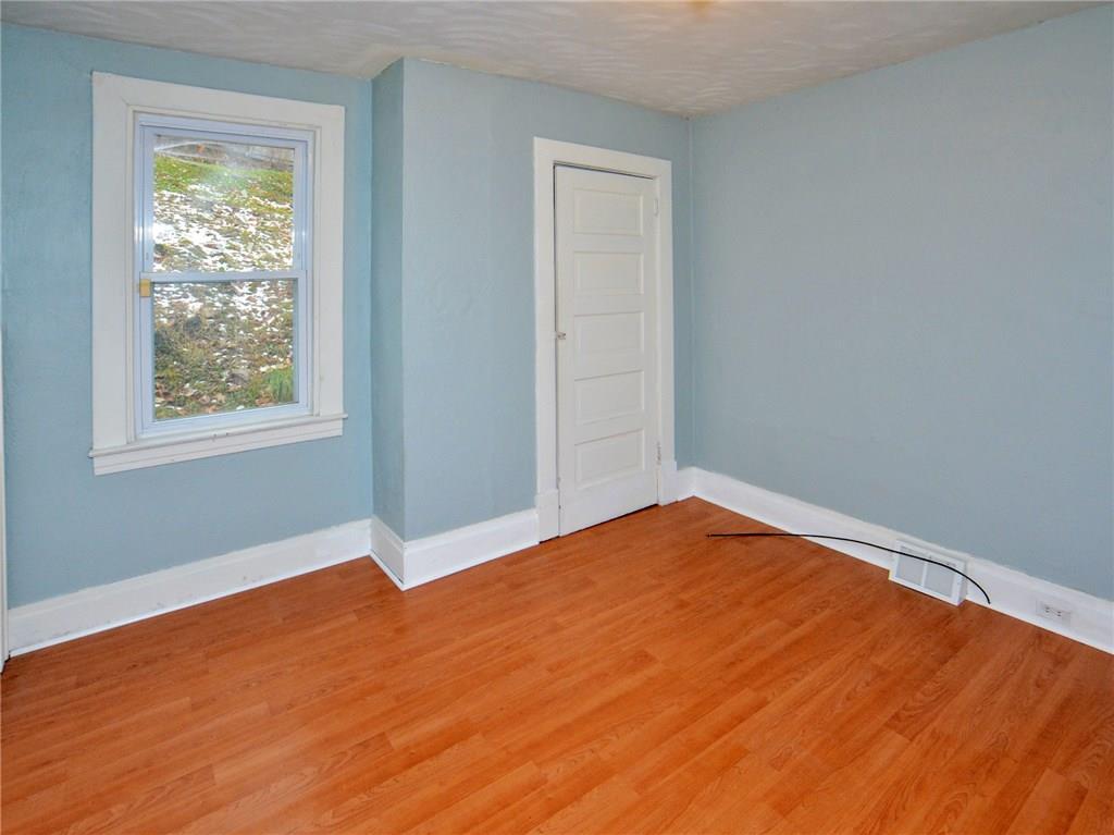 1091 Milltown Road Pittsburgh, PA 15235 - Photo 9 of 20 Gallery Image 9