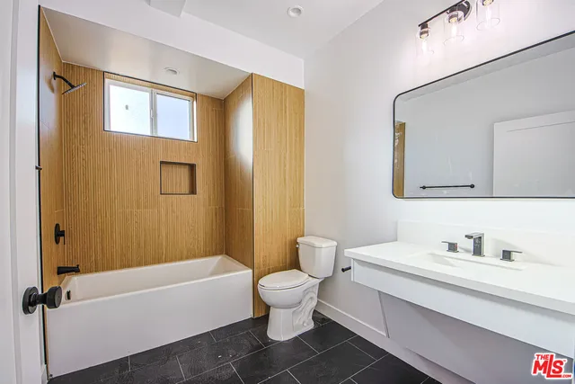 $6,590,000 | 11734 Gilmore Street, North Hollywood, CA 91606