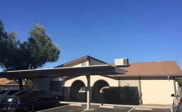 $1,400 | 5729 Smoke Ranch Road, Unit C, Las Vegas, NV 89108