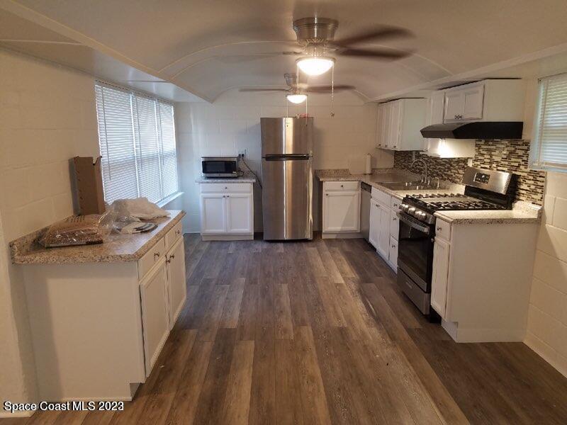 2206 Irwin Street, Unit B Melbourne, FL 32901 - Photo 3 of 6 bungkitchen