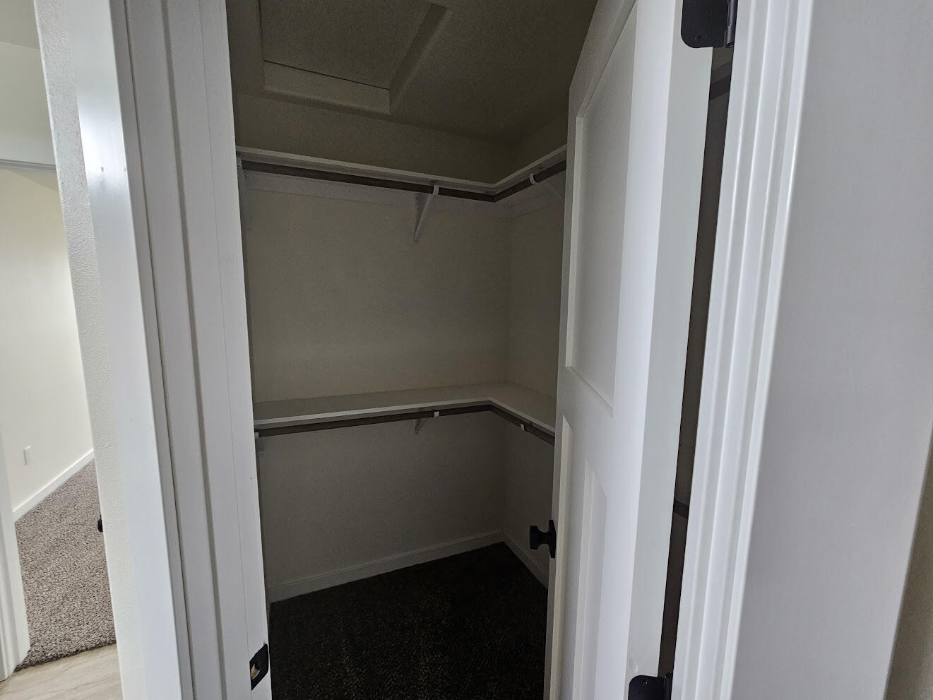 2247 Excalibur Way, Unit HB12) Sheridan, WY 82801 - Photo 8 of 21 20250717_101109