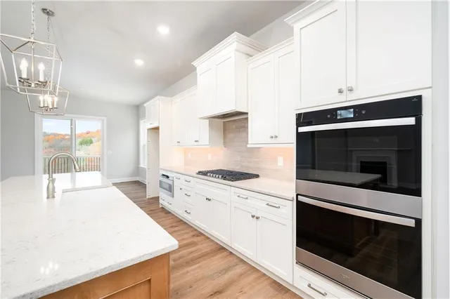 $749,990 | 4027 Evilyn Drive, Baden, PA 15005