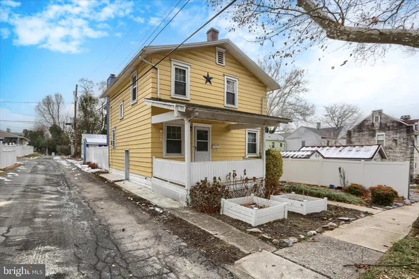 $268,000 | 301 Swan Street, Harrisburg, PA 17111