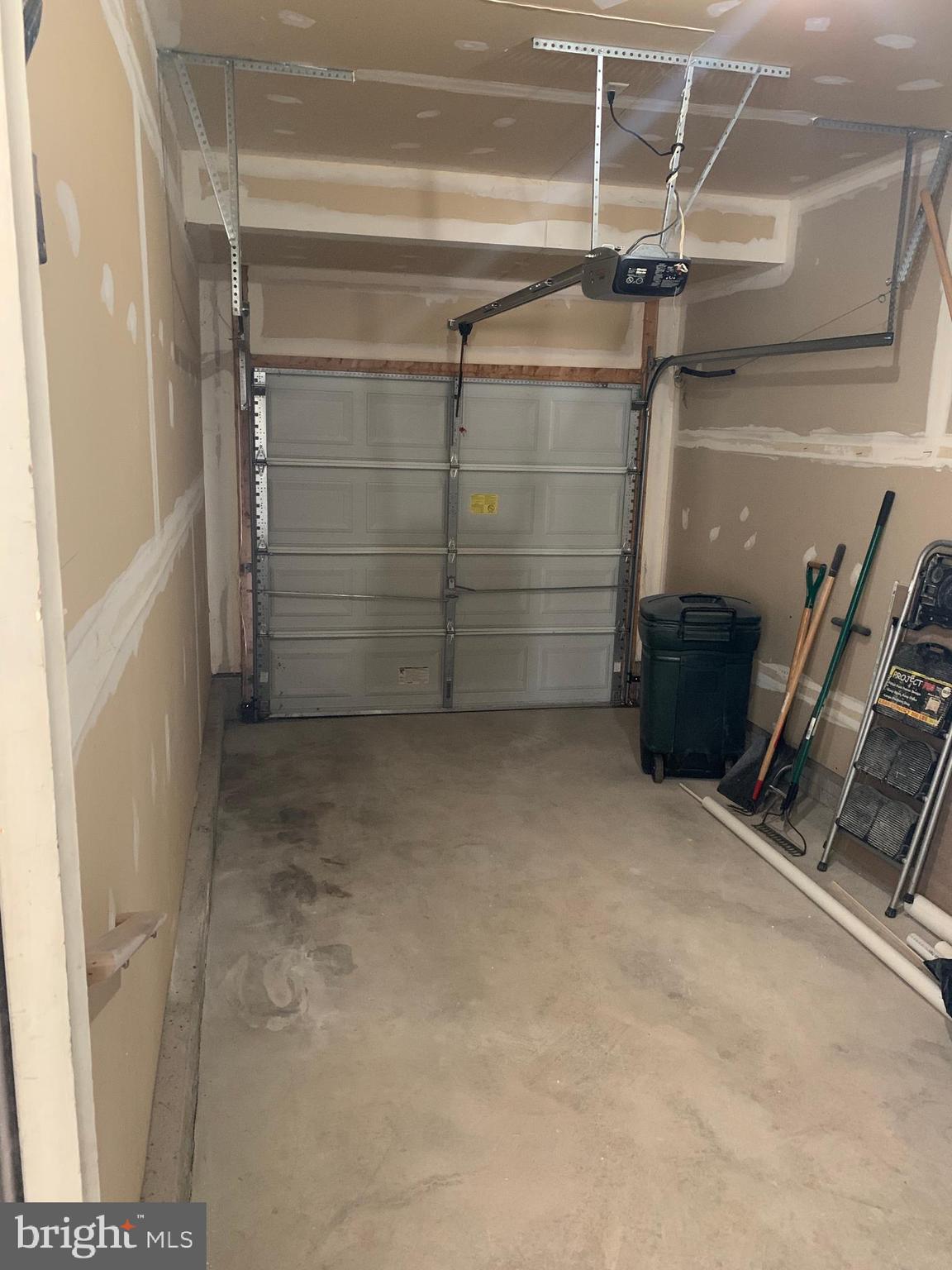 3202 Kelox Road Baltimore, MD 21207 - Photo 13 of 68 1 car garage