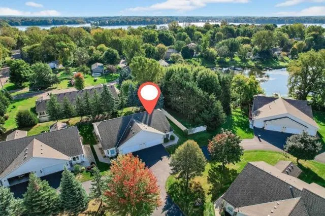 $275,000 | 13471 Pine View Lane, Lindstrom, MN 55045