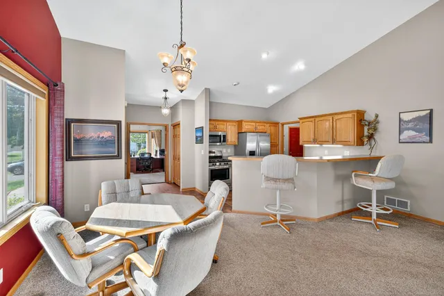 $275,000 | 13471 Pine View Lane, Lindstrom, MN 55045