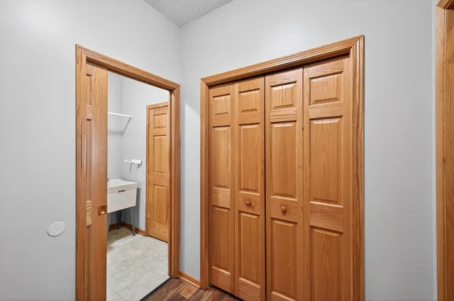 $275,000 | 13471 Pine View Lane, Lindstrom, MN 55045