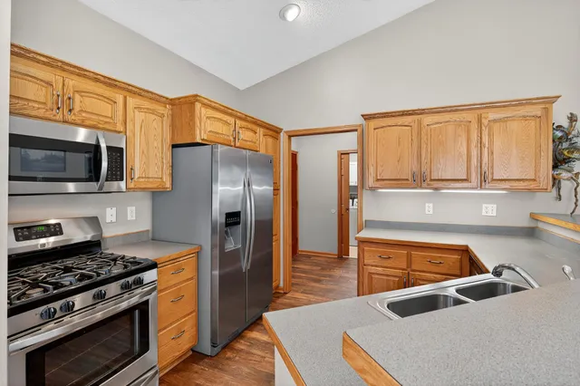 $275,000 | 13471 Pine View Lane, Lindstrom, MN 55045