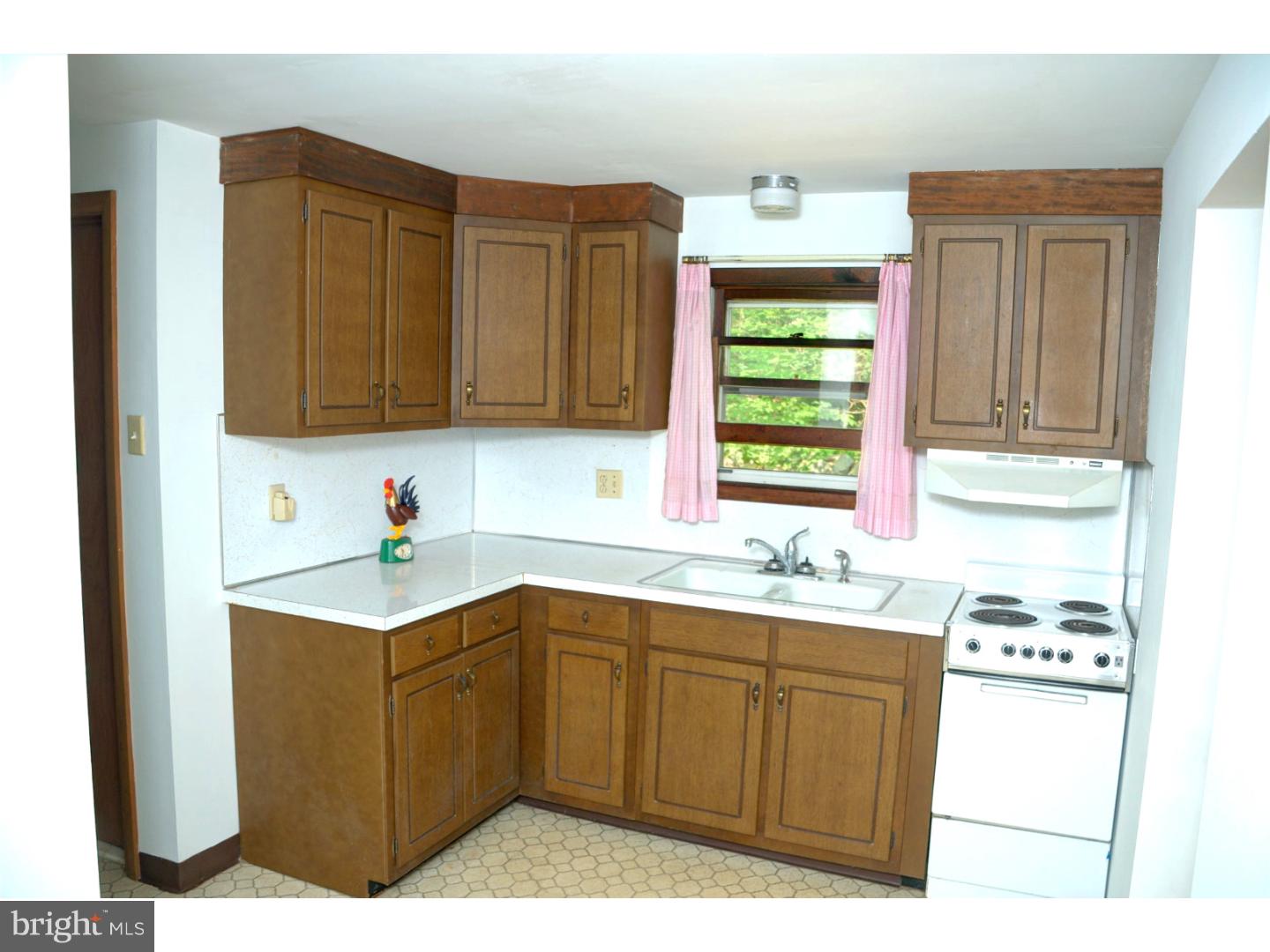 144 Wambold Road Green Lane, PA 18054 - Photo 12 of 22 In-law Suite