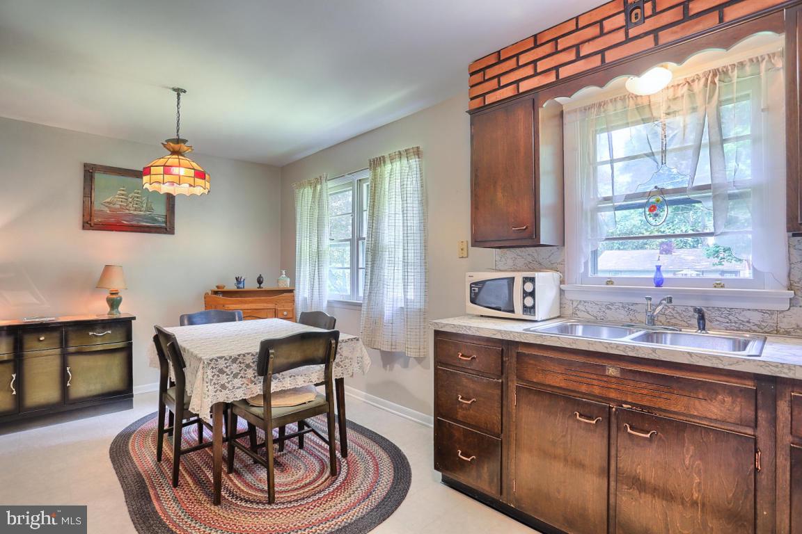 75 Quaker Hills Road Lancaster, PA 17603 - Photo 9 of 18 Gallery Image 9