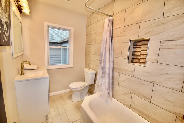 $279,999 | 1914 Elim Avenue, Zion, IL 60099