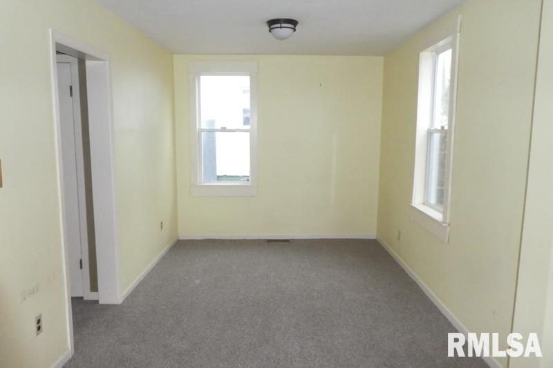 827 Henrietta Street Springfield, IL 62704 - Photo 8 of 23 Gallery Image 8