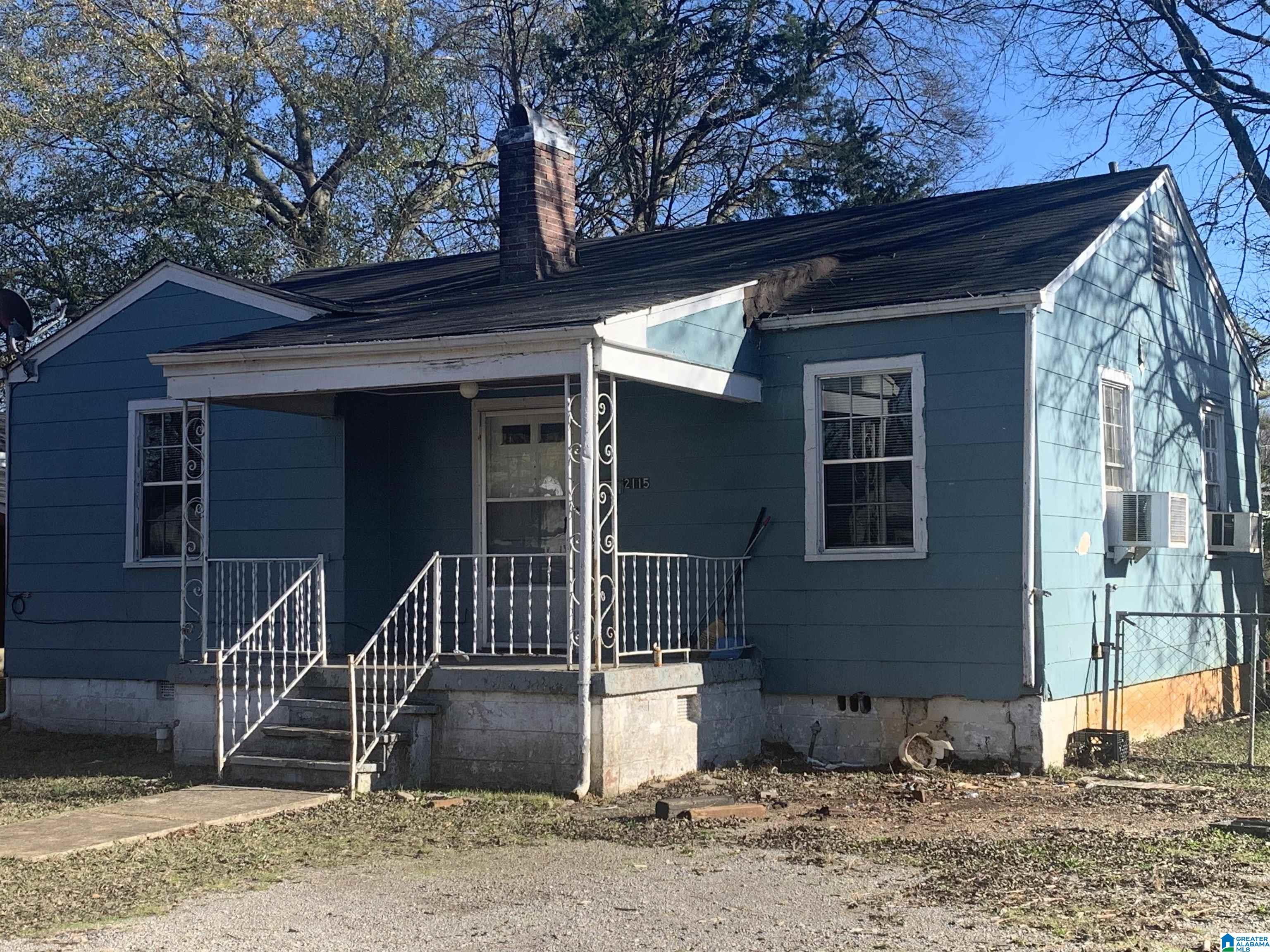 2115 Fulton Avenue Southwest Birmingham, AL 35211 - Photo 3 of 9