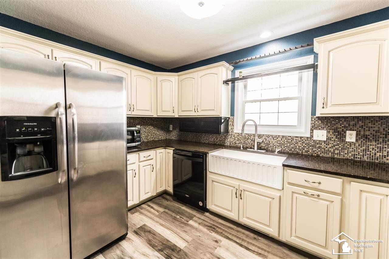 15524 Rutherford Boulevard Monroe, MI 48161 - Photo 19 of 37 50070258-18.JPG