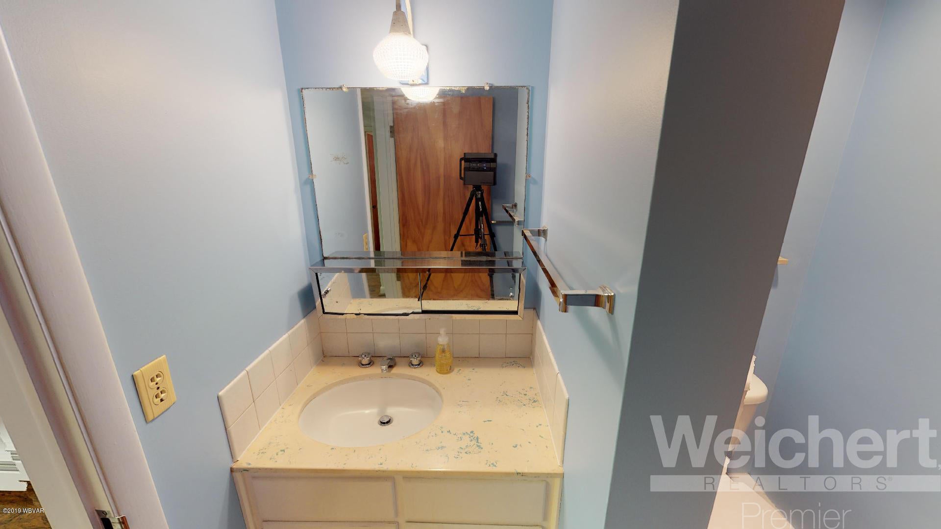 44 Grandview Road Williamsport, PA 17701 - Photo 32 of 50 LL bath
