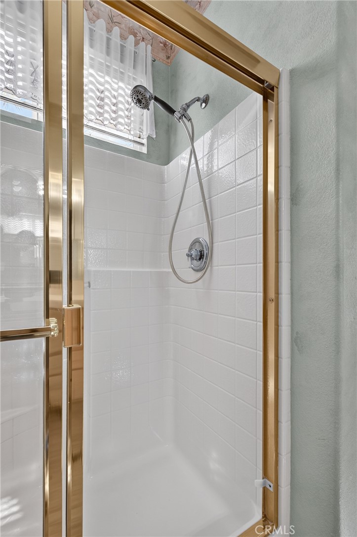 5001 Rio Bravo Drive Banning, CA 92220 - Photo 29 of 38 Shower in the primary bathroom