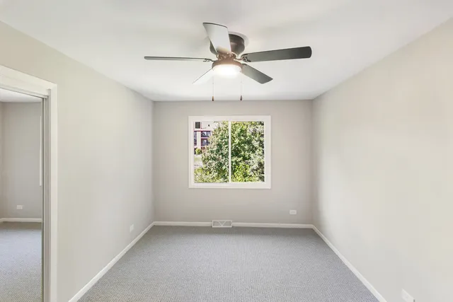 $359,700 | 19520 Lake Lynwood Drive, Lynwood, IL 60411