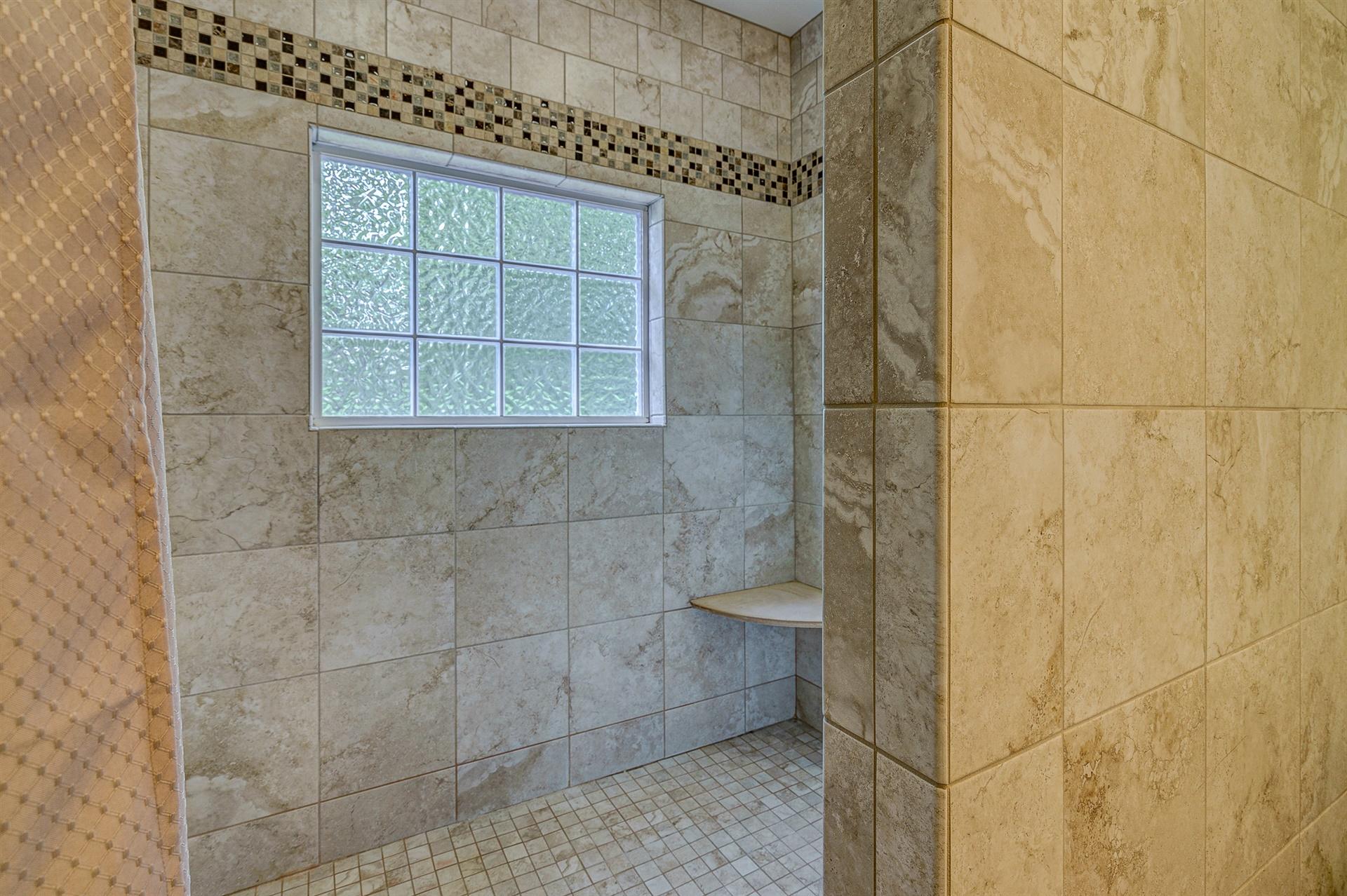 111 Woodley Road Moneta, VA 24121 - Photo 28 of 54 28-111 Woodley Rd 028