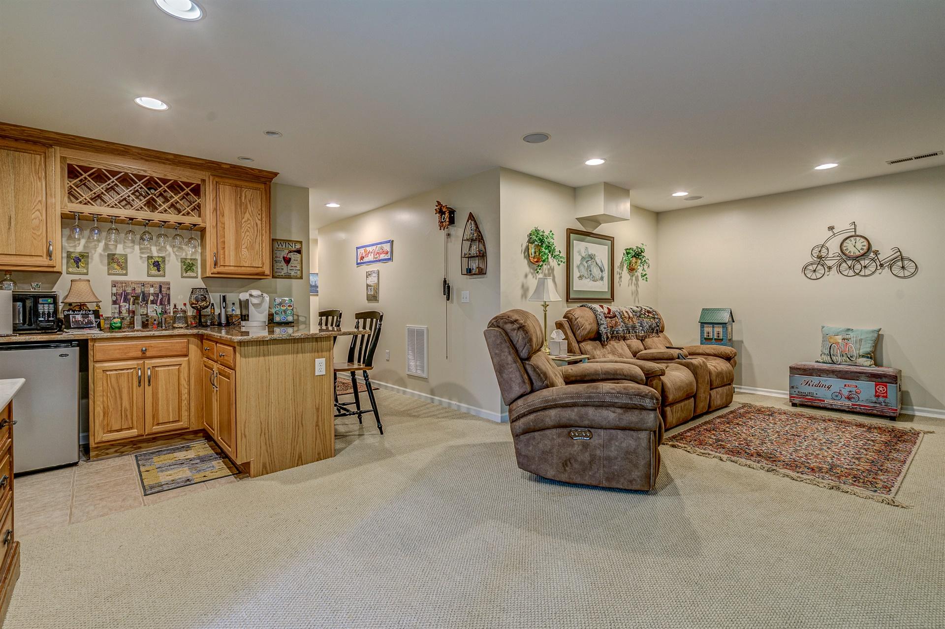111 Woodley Road Moneta, VA 24121 - Photo 34 of 54 34-111 Woodley Rd 034