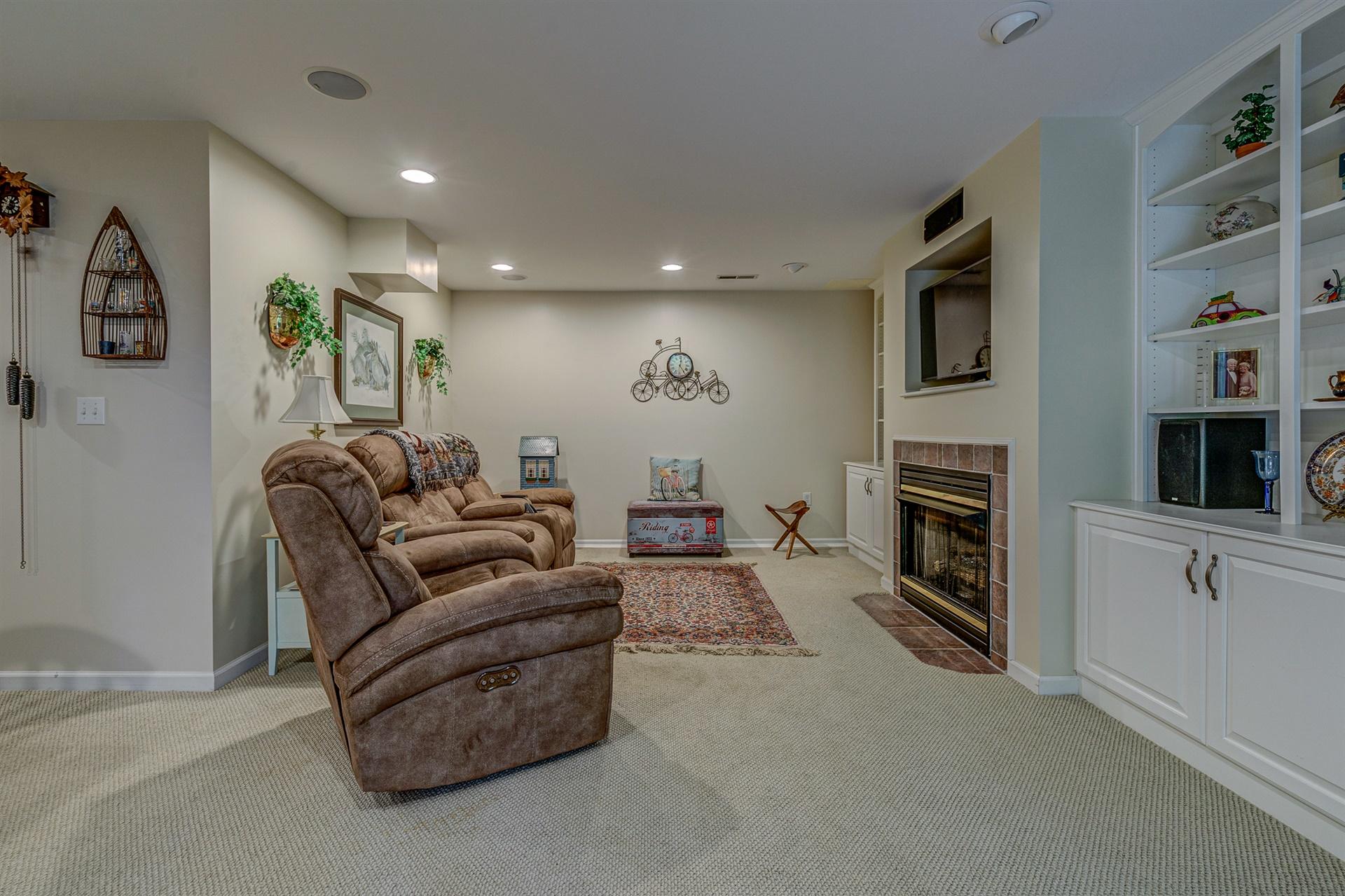 111 Woodley Road Moneta, VA 24121 - Photo 35 of 54 35-111 Woodley Rd 035