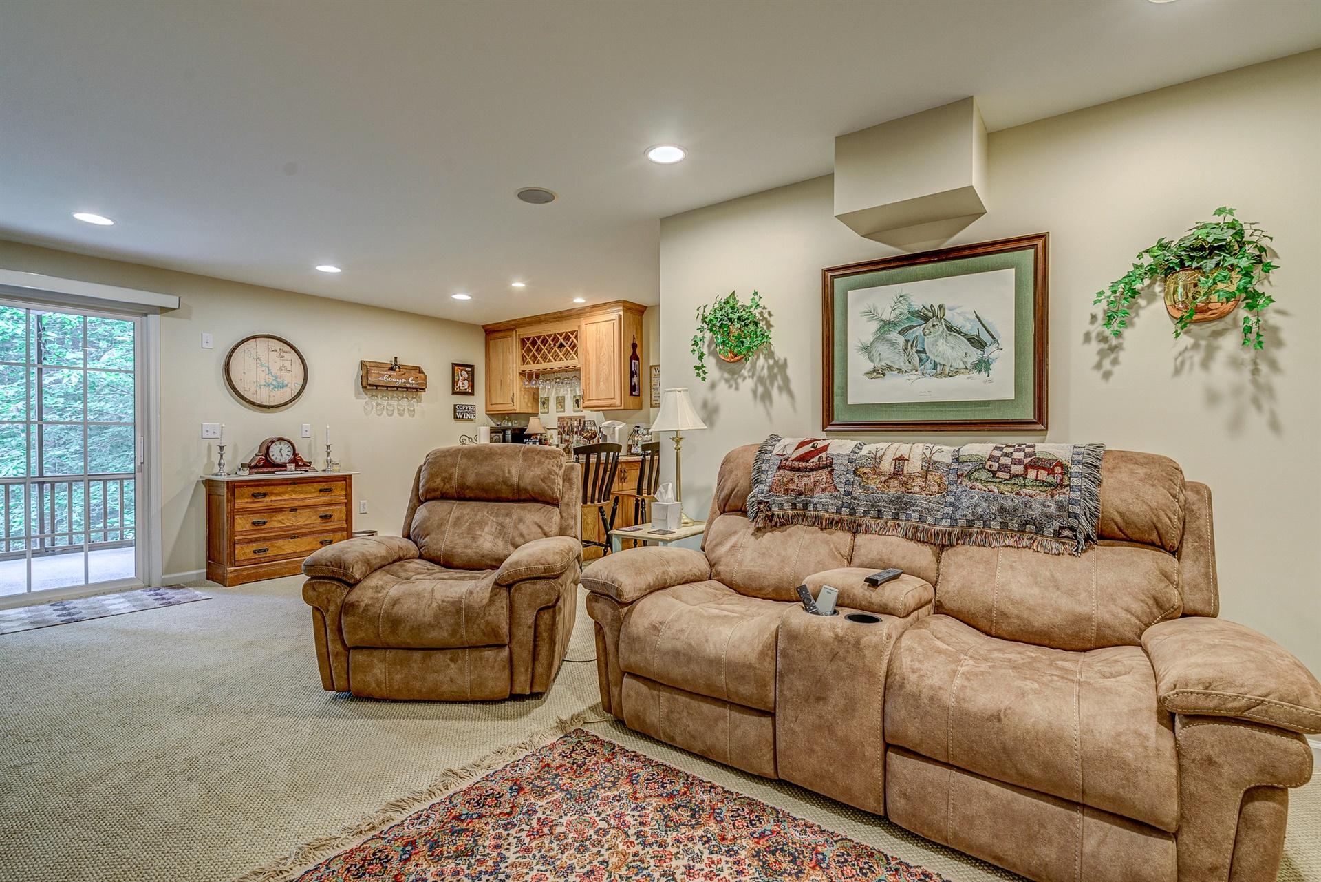 111 Woodley Road Moneta, VA 24121 - Photo 37 of 54 37-111 Woodley Rd 037