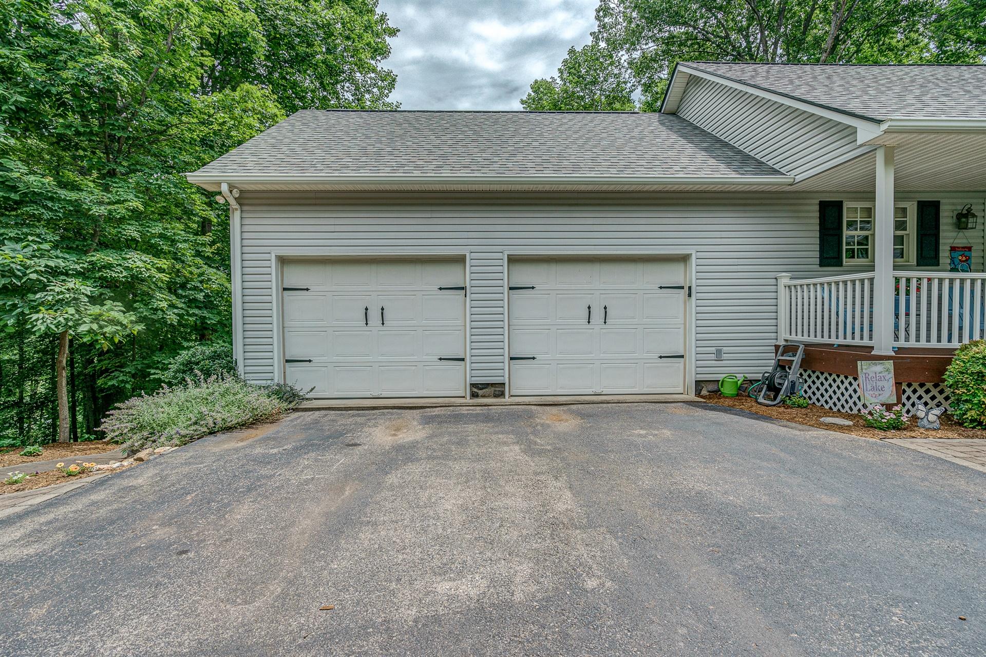 111 Woodley Road Moneta, VA 24121 - Photo 43 of 54 43-111 Woodley Rd 043