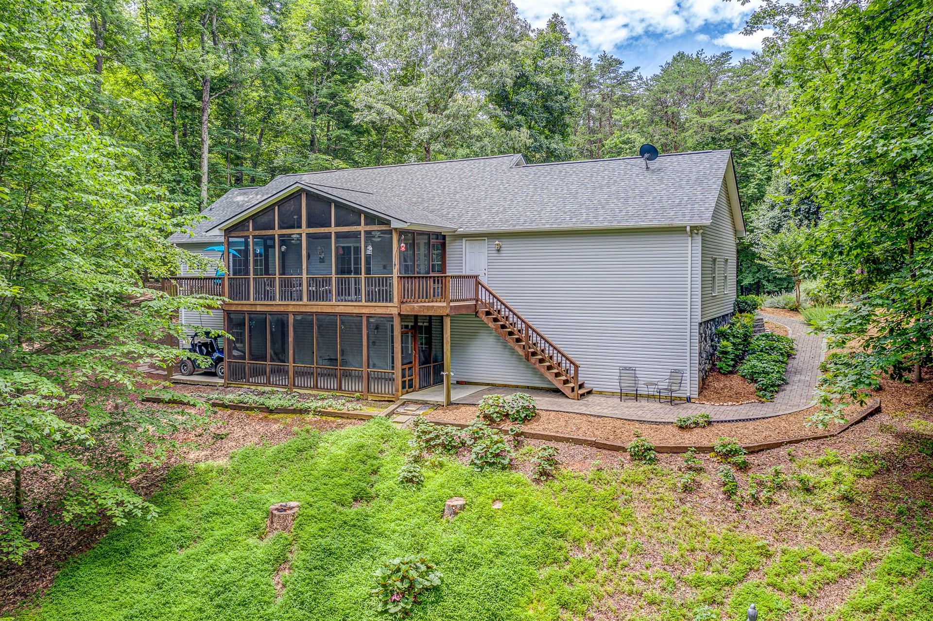 111 Woodley Road Moneta, VA 24121 - Photo 45 of 54 45-111 Woodley Rd 045