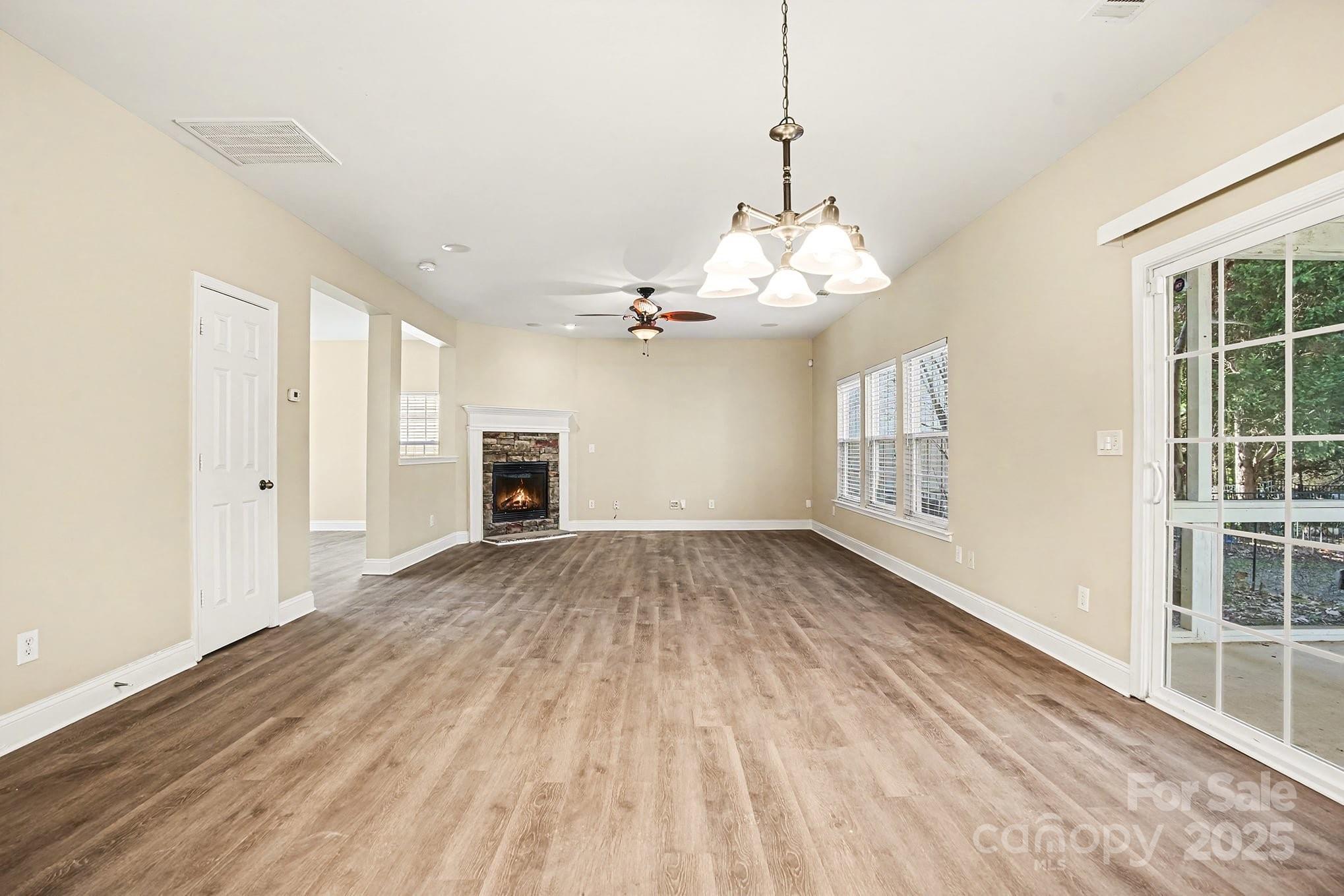 9329 Seamill Road Charlotte, NC 28278 - Photo 6 of 24