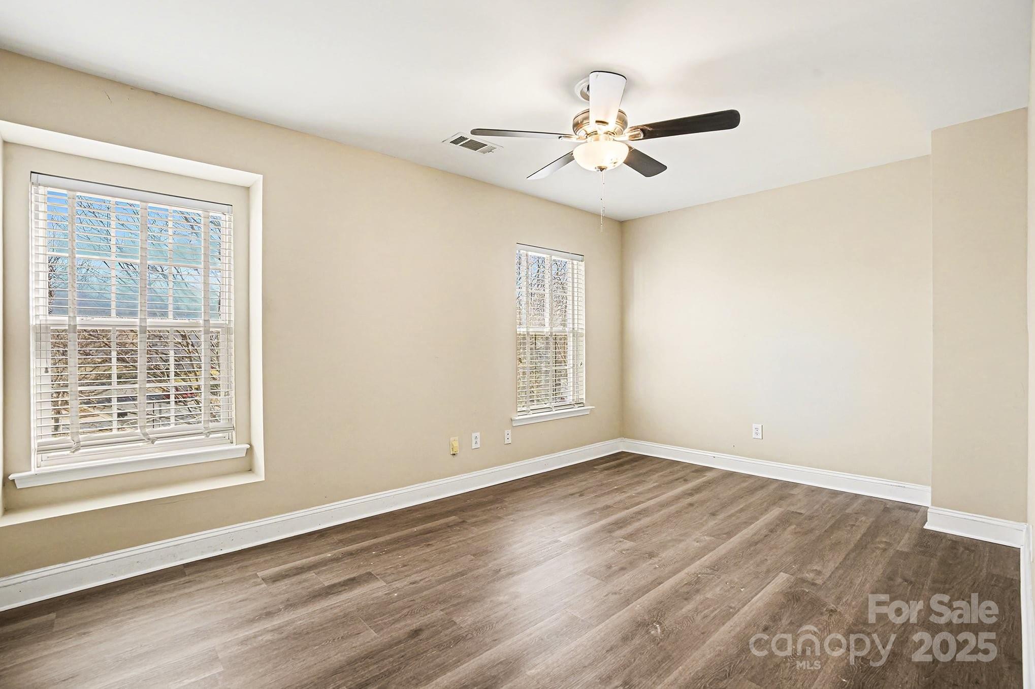 9329 Seamill Road Charlotte, NC 28278 - Photo 10 of 24