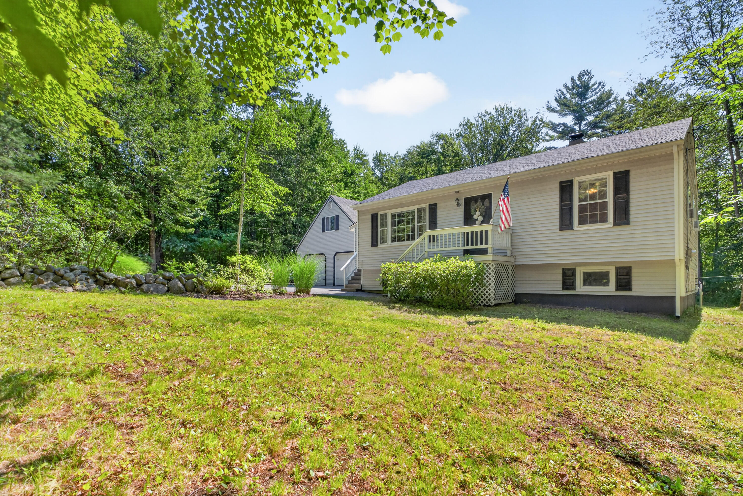 102 Bonny Eagle Road Standish, ME 04084 - Photo 4 of 58 photos_high_resolution_102_Bonny_Eagle_R
