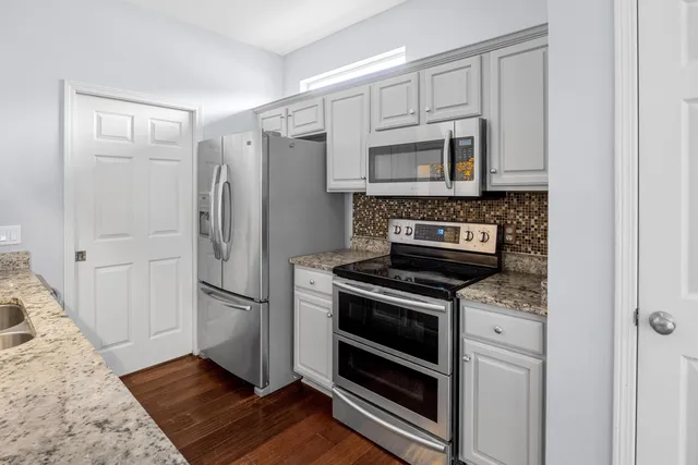 a view of a walk in closet