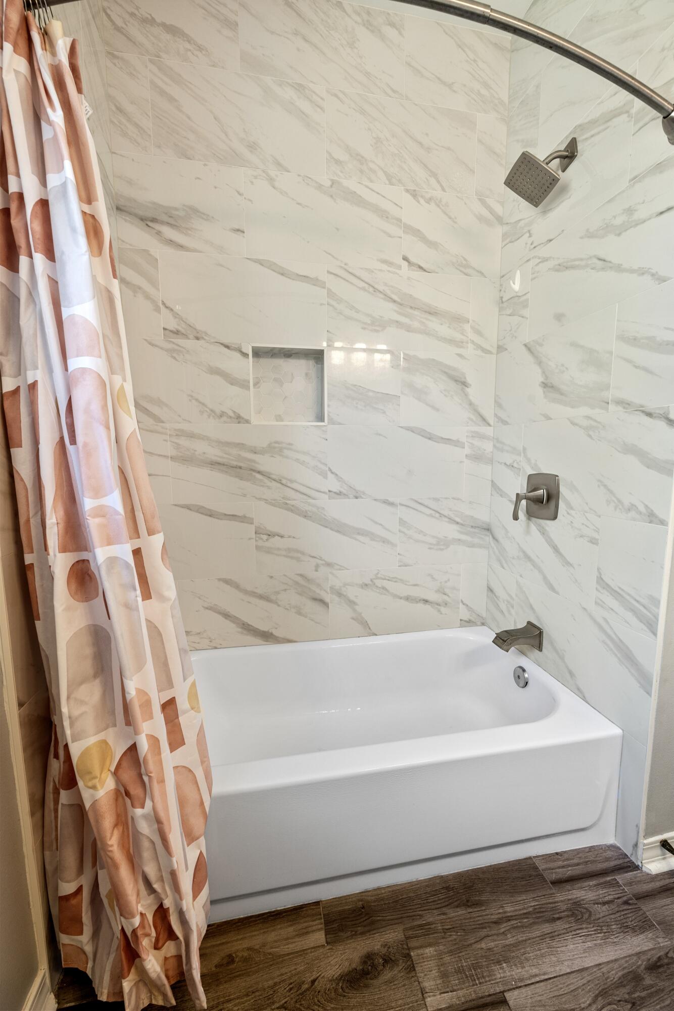 96 Trista Terrace Court Destin, FL 32541 - Photo 31 of 36 a bathroom with a bathtub and shower