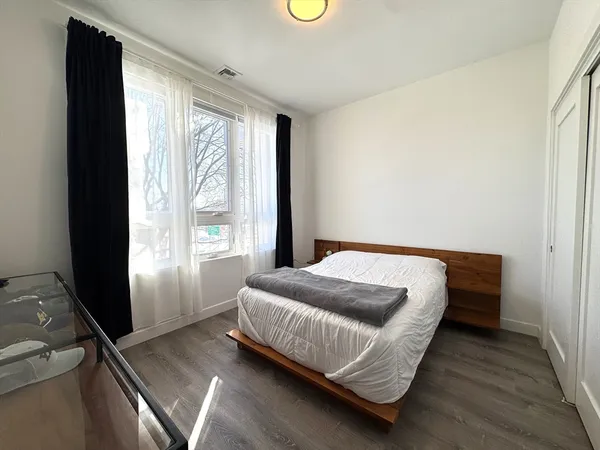 $2,600 | 302 Broadway, Unit 301, Everett, MA 02149