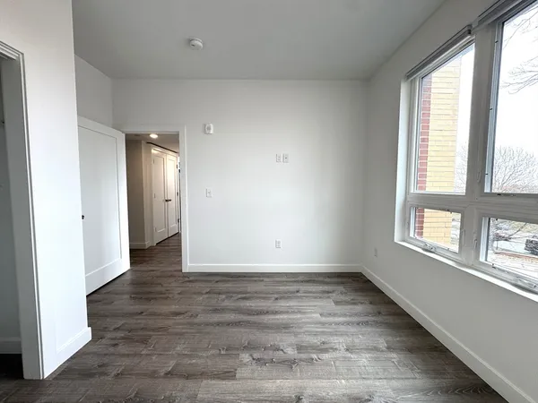 $2,600 | 302 Broadway, Unit 301, Everett, MA 02149