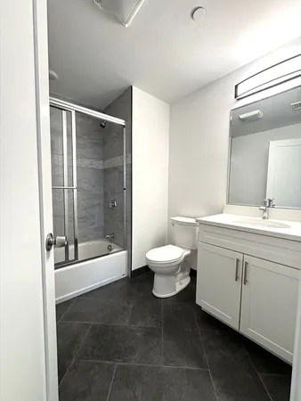 $2,600 | 302 Broadway, Unit 301, Everett, MA 02149