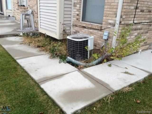 40663 Harmon Drive Sterling Heights, MI 48310 - Photo 6 of 6 31131844-5.jpg