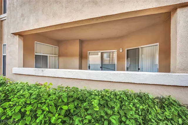 $1,783 | 1608 Cardinal Bluff Drive, Unit 103, Las Vegas, NV 89128
