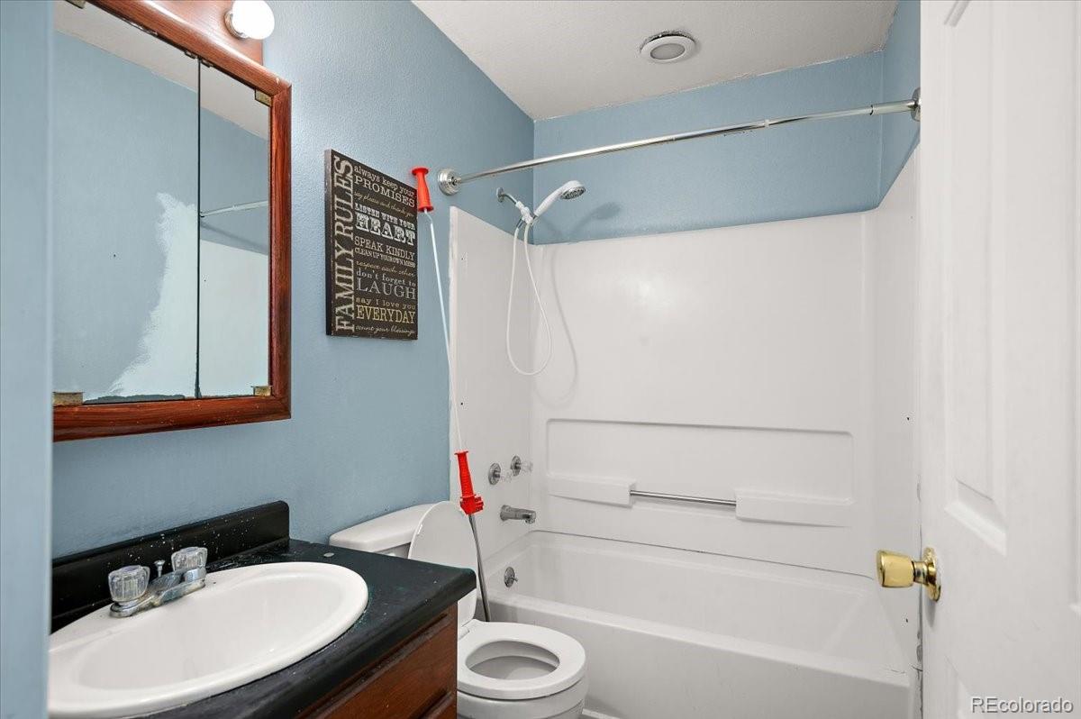 2 Meadow Lane Swink, CO 81077 - Photo 16 of 25