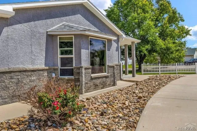 $350,000 | 2 Meadow Lane, Swink, CO 81077